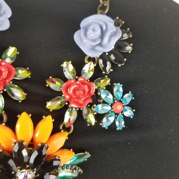 Joan Rivers Jeweled Garden Necklace Chunky Drop - Picture 4 of 8